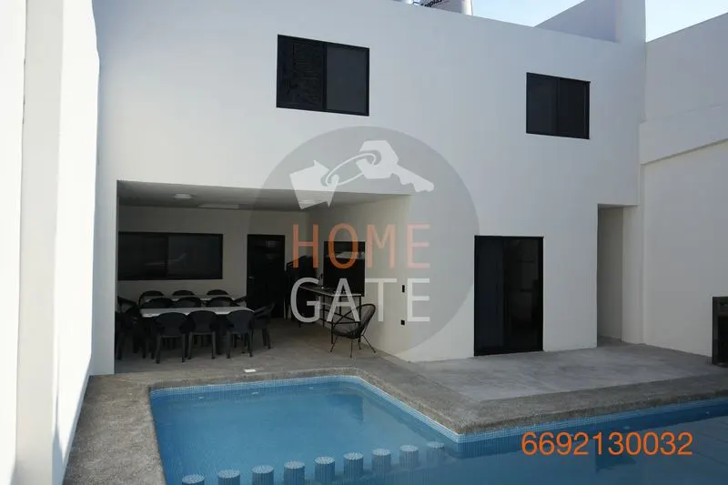 Exterior con alberca